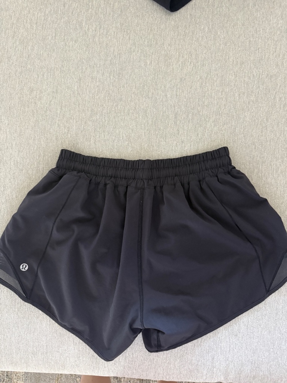 Lululemon 4 inch black short - Picture 2 of 2